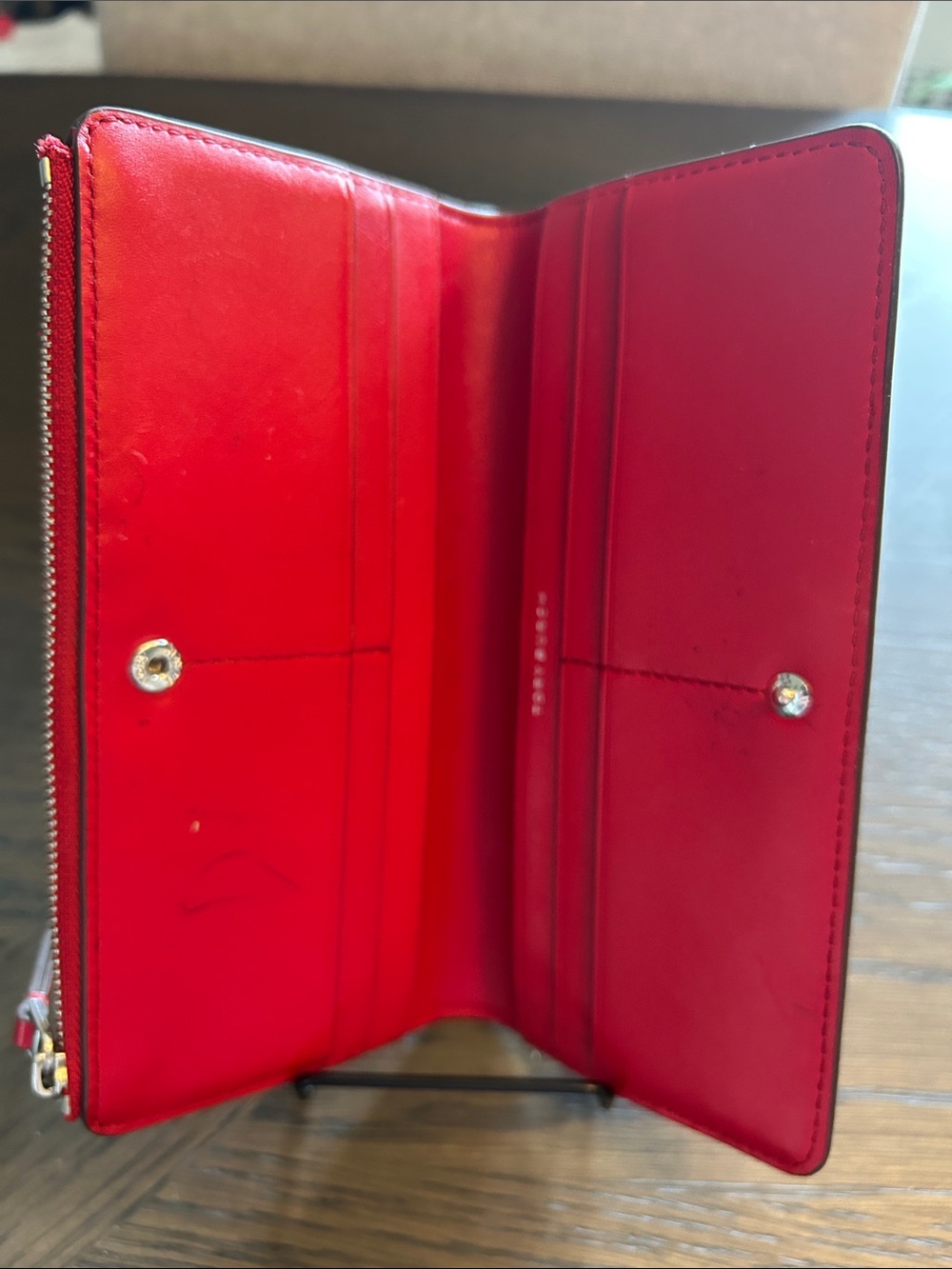Tory Burch Robinson Spazzolato Zip Slim Red Patent Leather Zip Wallet - Picture 6 of 10